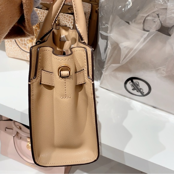 Michael Kors Hamilton Small Satchels - Picture 3 of 9